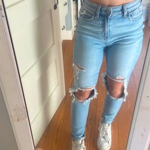 American Eagle Mom Jeans!